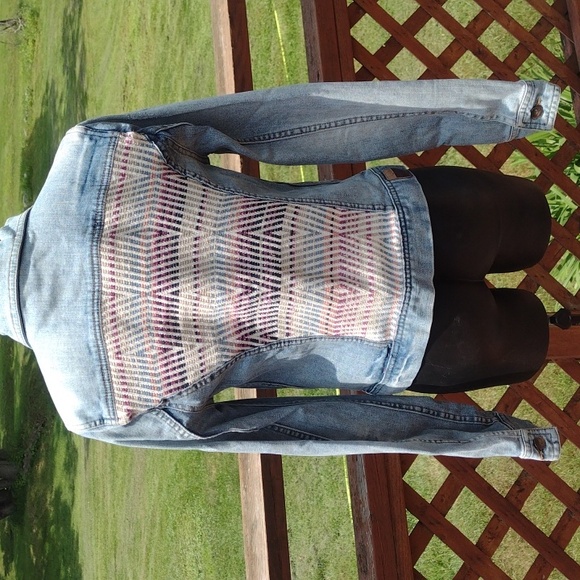 Roxy Distressed Jean Jacket with Pastel Embroidered Back Panel Size Small - Picture 1 of 15